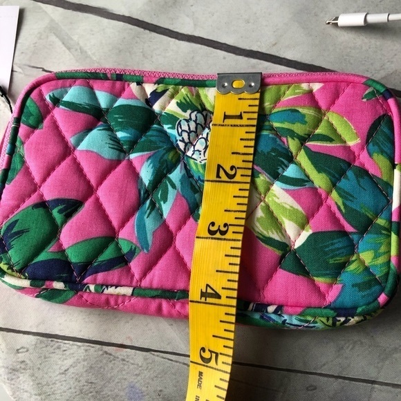 Vera Bradley Tropical Paradise Wristlet Wallet Fashionable Wallet - Picture 3 of 4